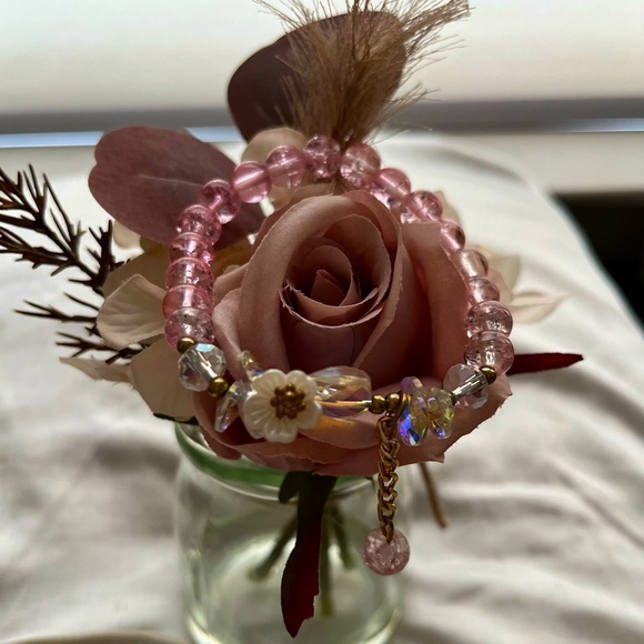 Handmade Pink Beaded Bracelet - Picture 2 of 2